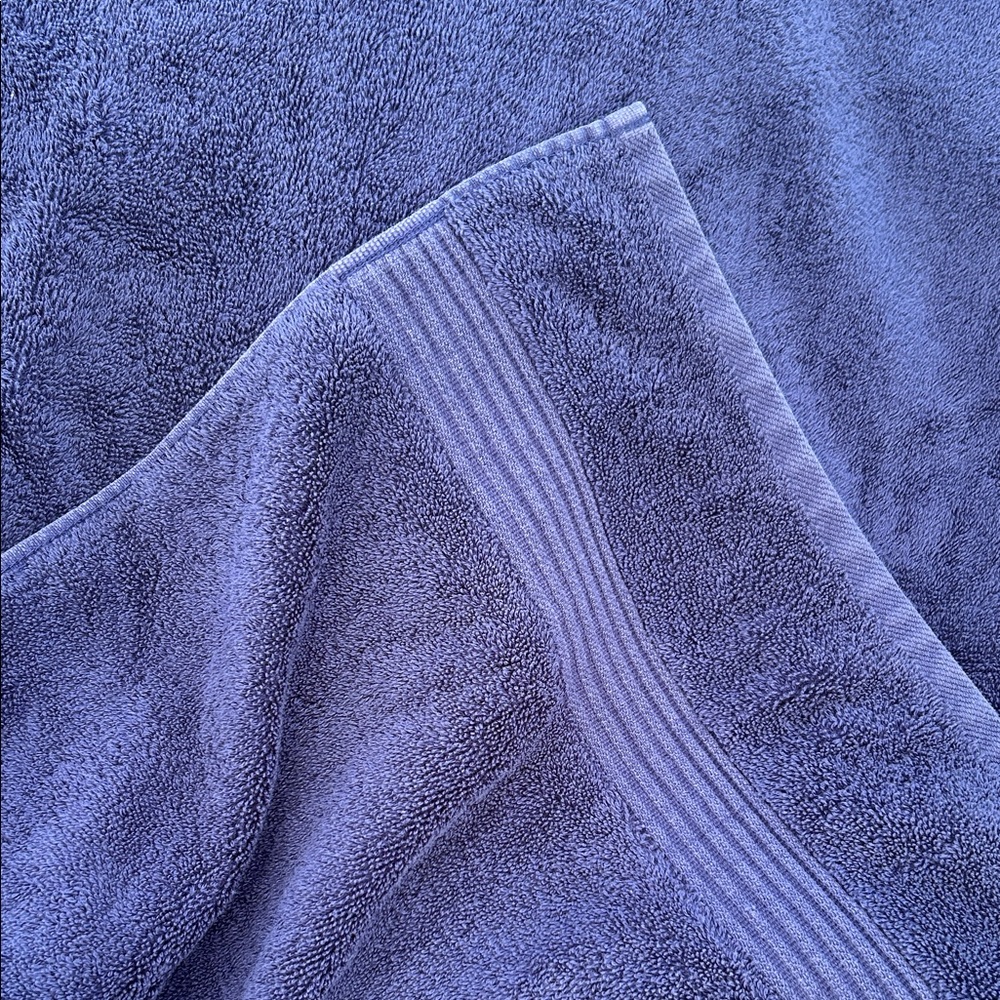 Navy Blue Towels Set of 2 - Picture 3 of 5